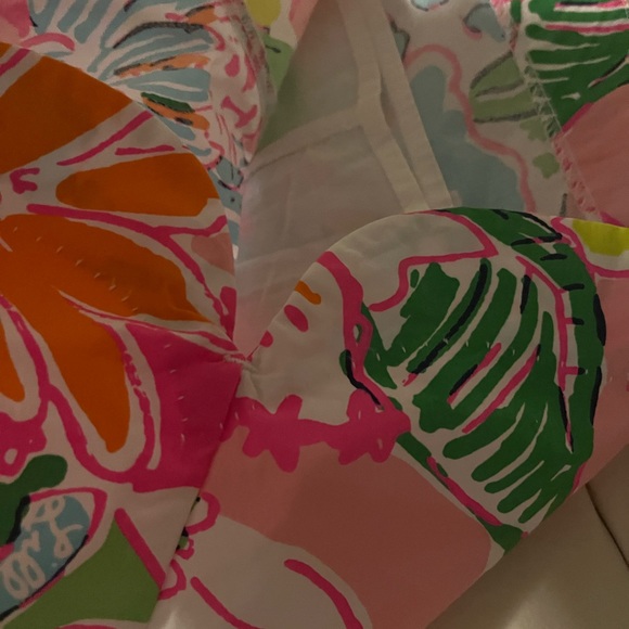 Lilly Pulitzer beautiful floral dress - Picture 5 of 8